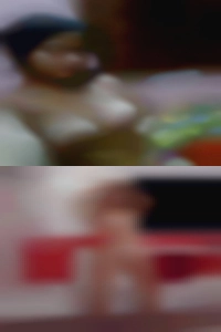 Double girls soaker naked tub ??